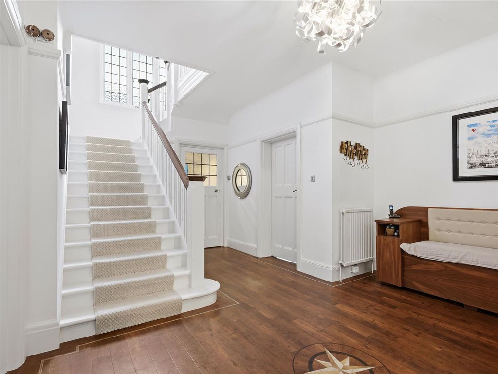 Property photo 2 of 57 Entrance Hall