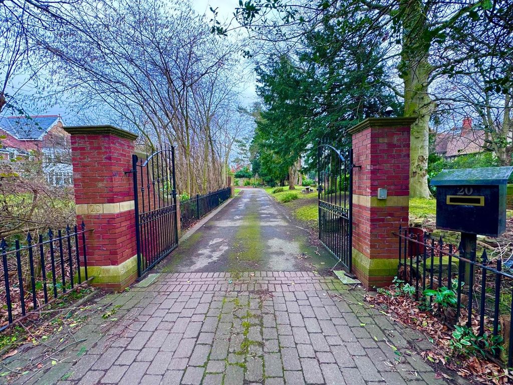 Property photo 3 of 24 Gated Entry