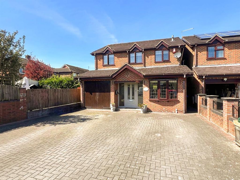 Property photo 1 of 26 Frontage