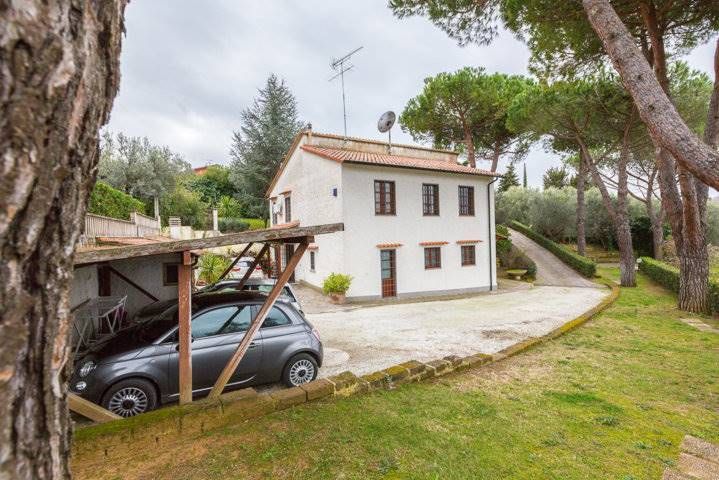 Property photo 1 of 30