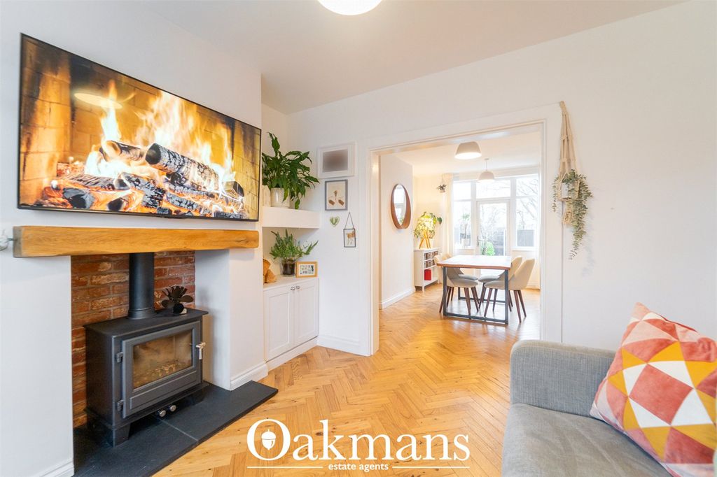 Property photo 2 of 34 Picture No. 18