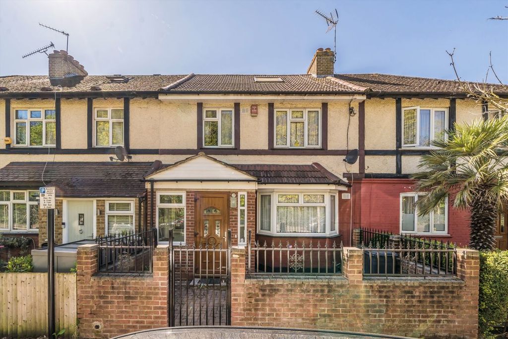 Property photo 1 of 8