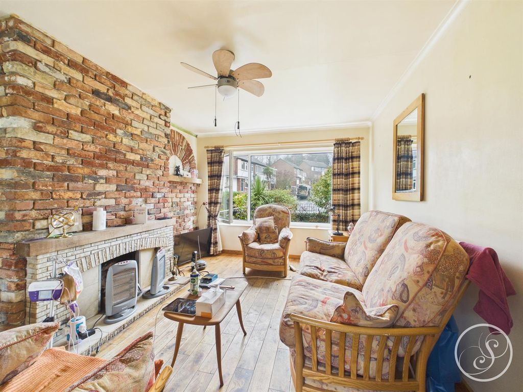 Property photo 2 of 15 Lounge/Diner