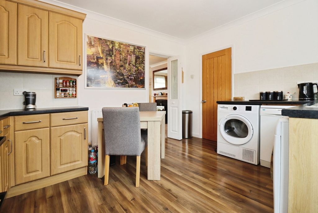 Property photo 3 of 19 Pbox-Img.Jpg