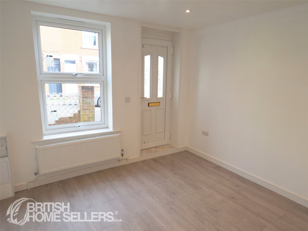 Property photo 2 of 18 Picture No. 03