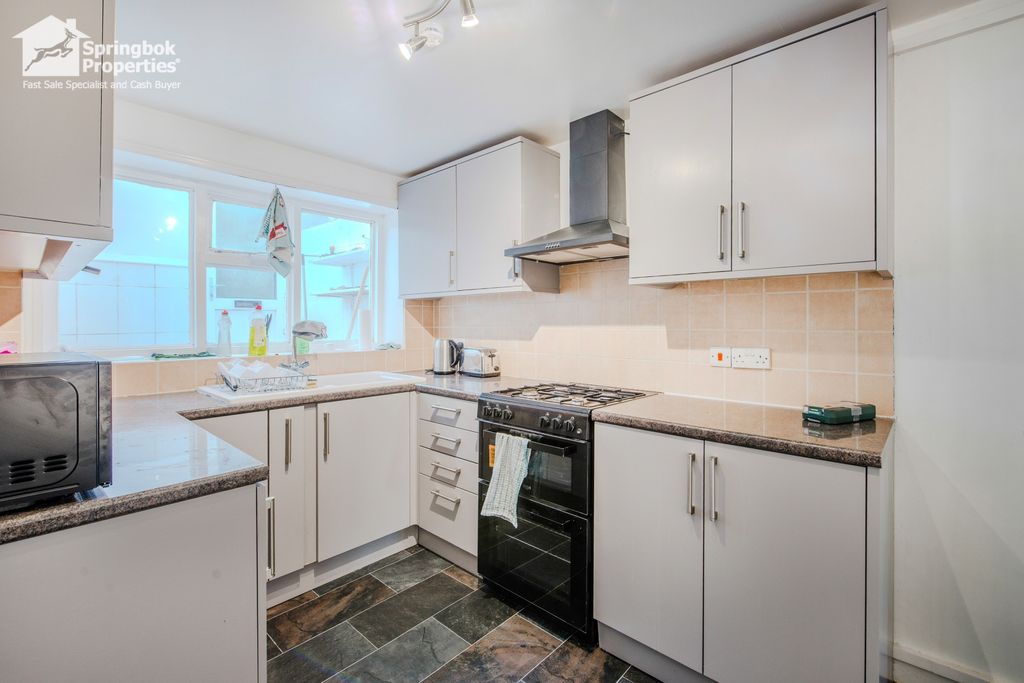 Property photo 3 of 13 Image 3