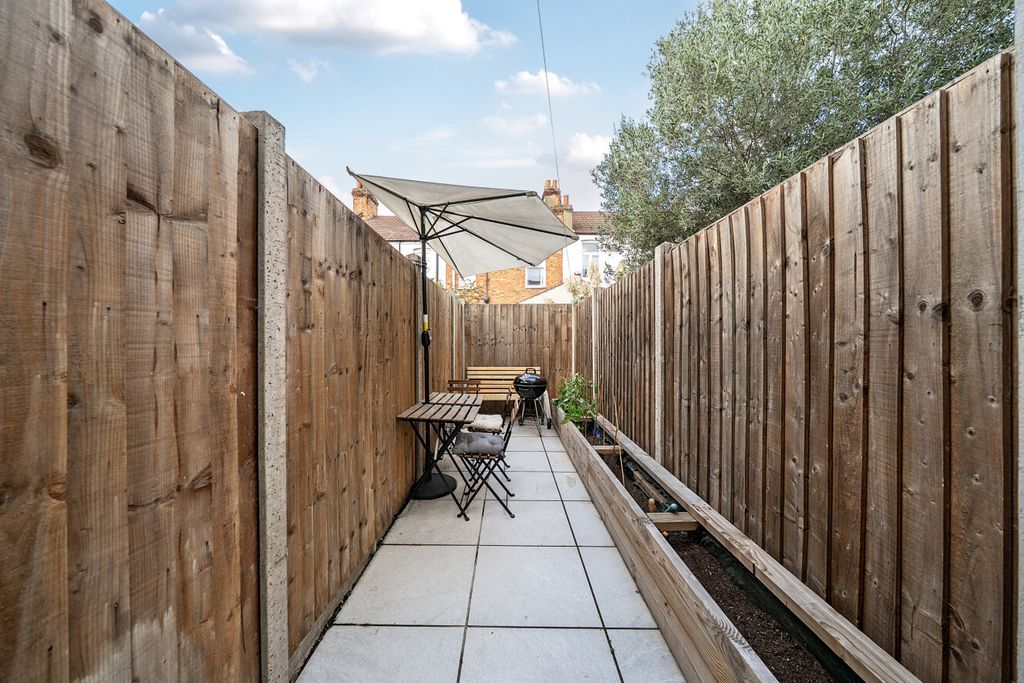 Property photo 3 of 13 1535310-18-6Acf7F...