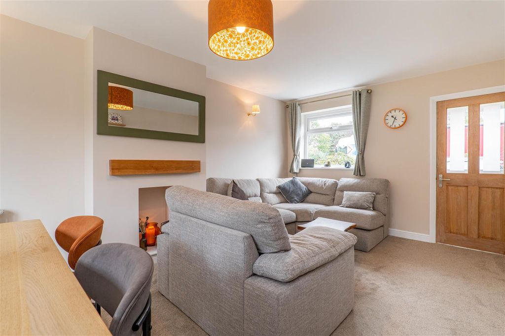 Property photo 3 of 20 Lounge/Diner