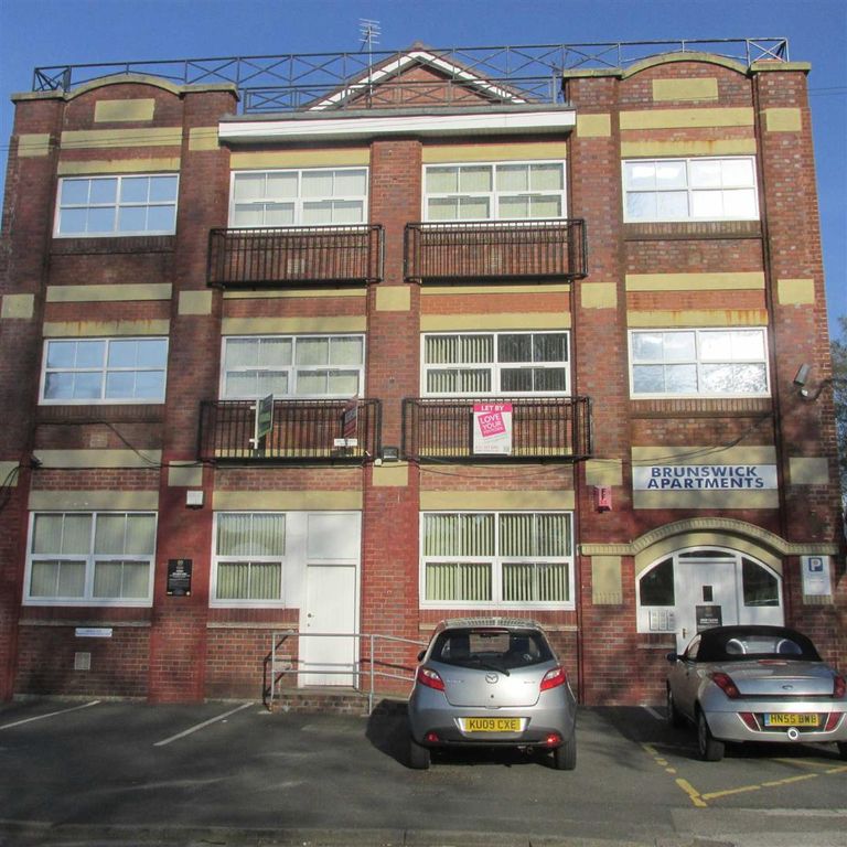 Property photo 1 of 8