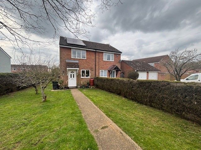 Property photo 1 of 12 Bedroom 1