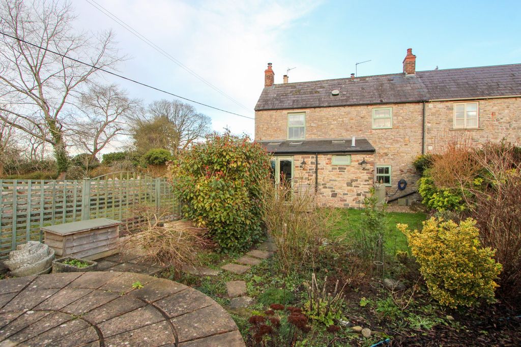 Property photo 1 of 31