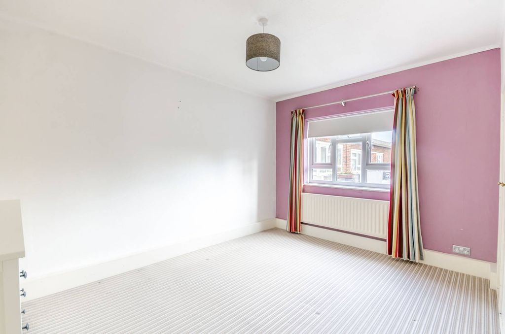 Property photo 1 of 7