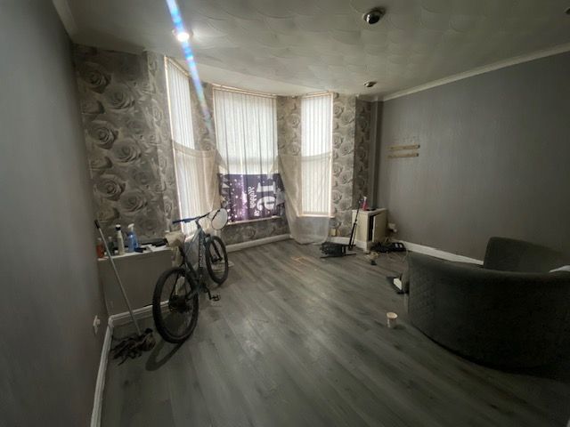 Property photo 3 of 31