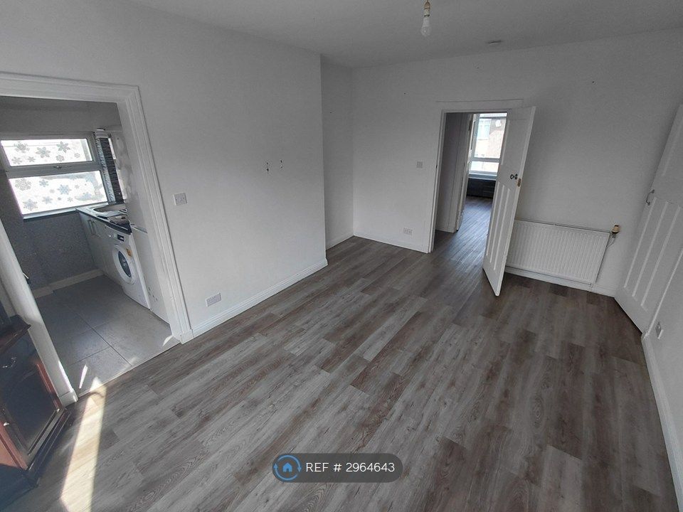 Property photo 1 of 3