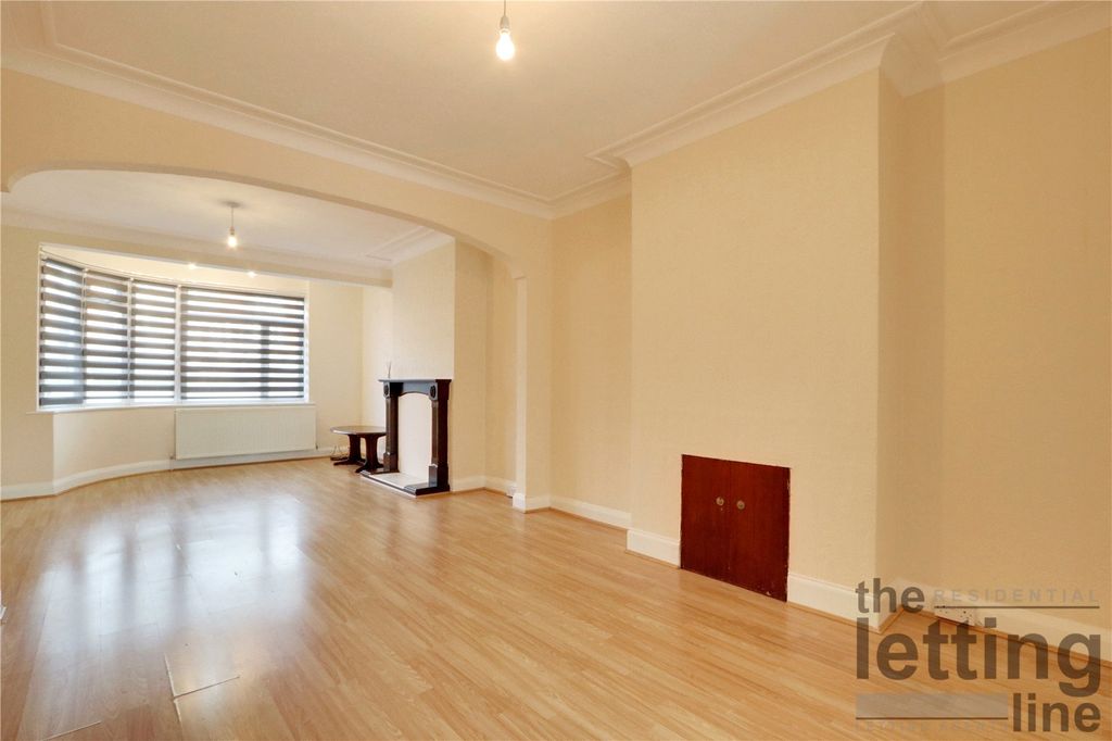 Property photo 2 of 21 Picture No. 22