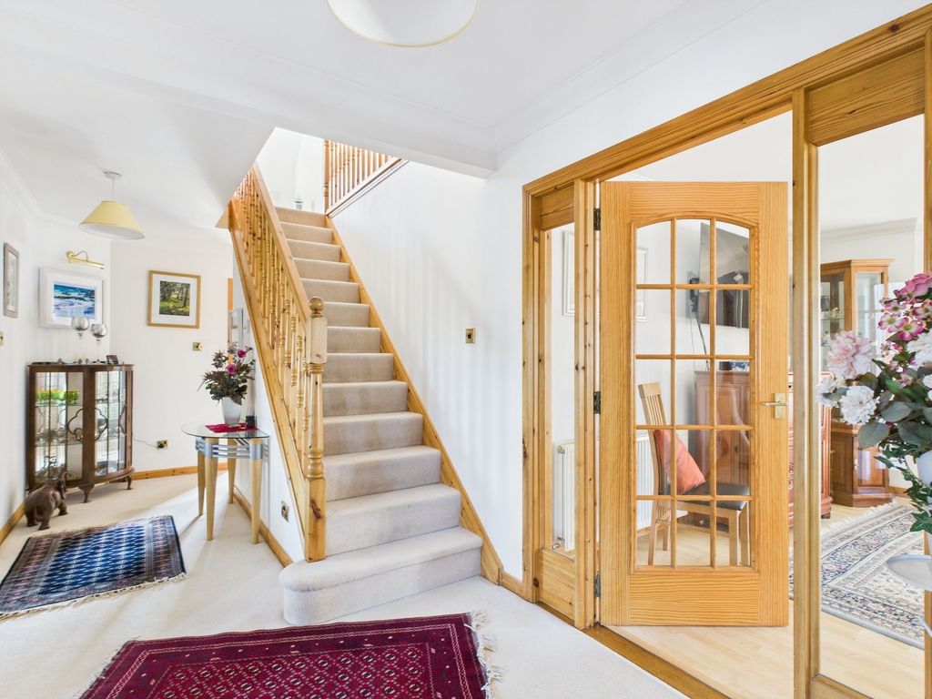 Property photo 3 of 39