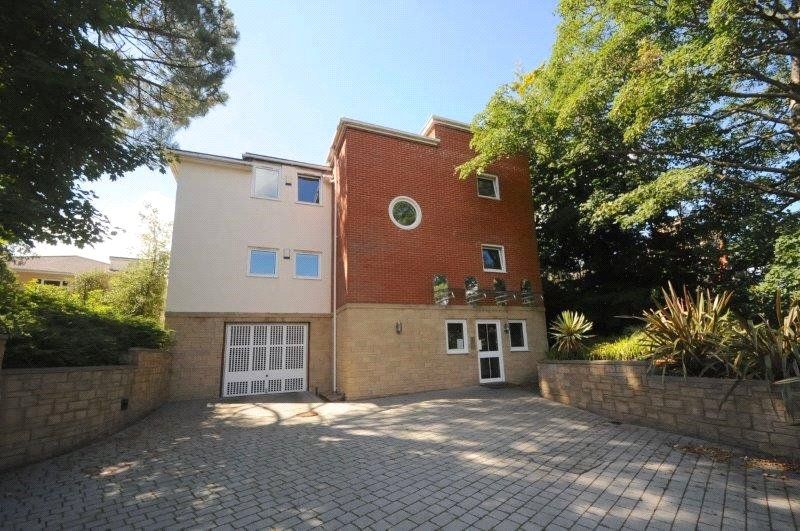 Property photo 1 of 20 Belle Vue Road