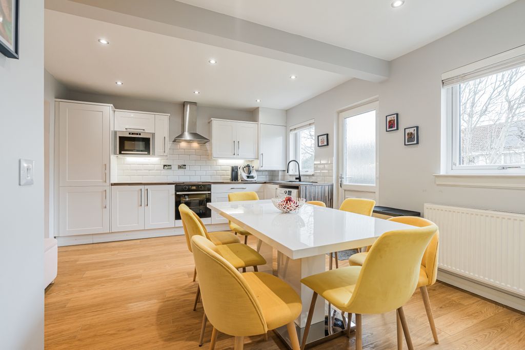 Property photo 3 of 26 Property Image 3