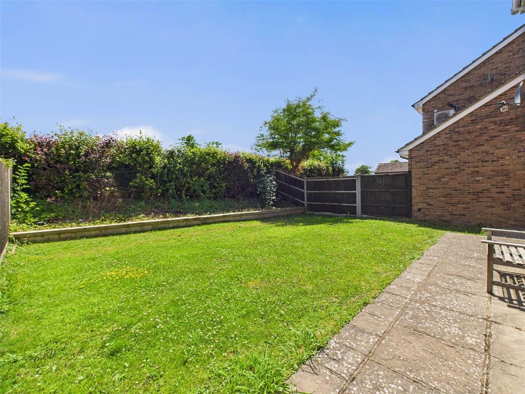 Property photo 3 of 16 Garden