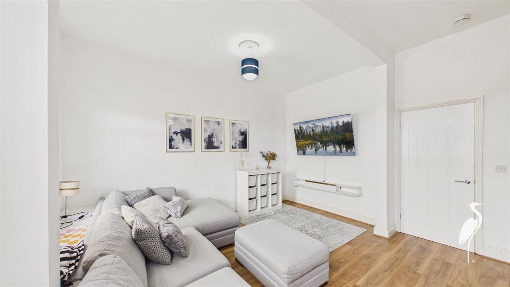 Property photo 3 of 25 Open Plan Living/Dining Room