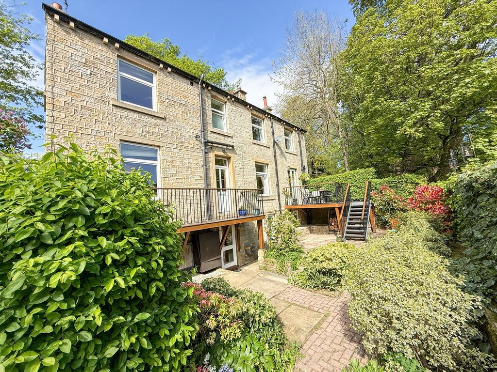 Property photo 1 of 39