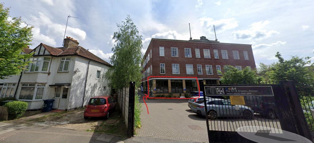 Property photo 1 of 1