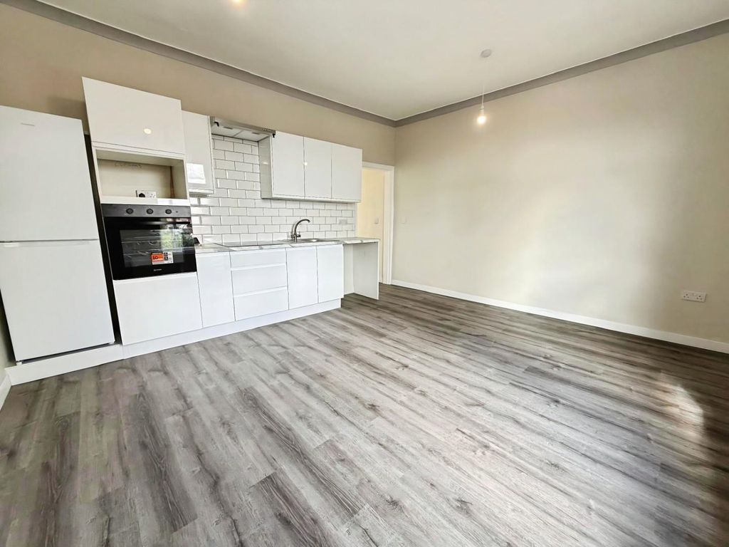 Property photo 2 of 8 6943762A-Whatsapp 20Image 202026-04-13 20At 2013.1