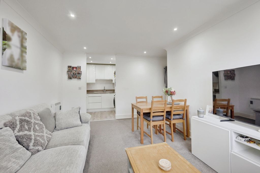 Property photo 3 of 15 623F9309-4S6A3353-4S6A3359