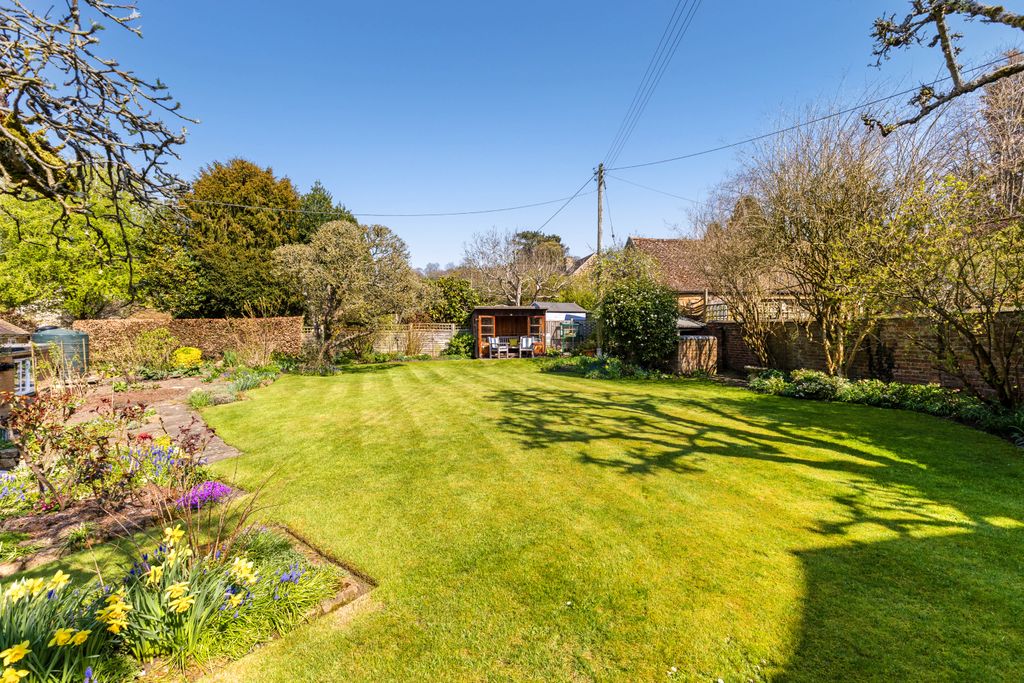 Property photo 2 of 16