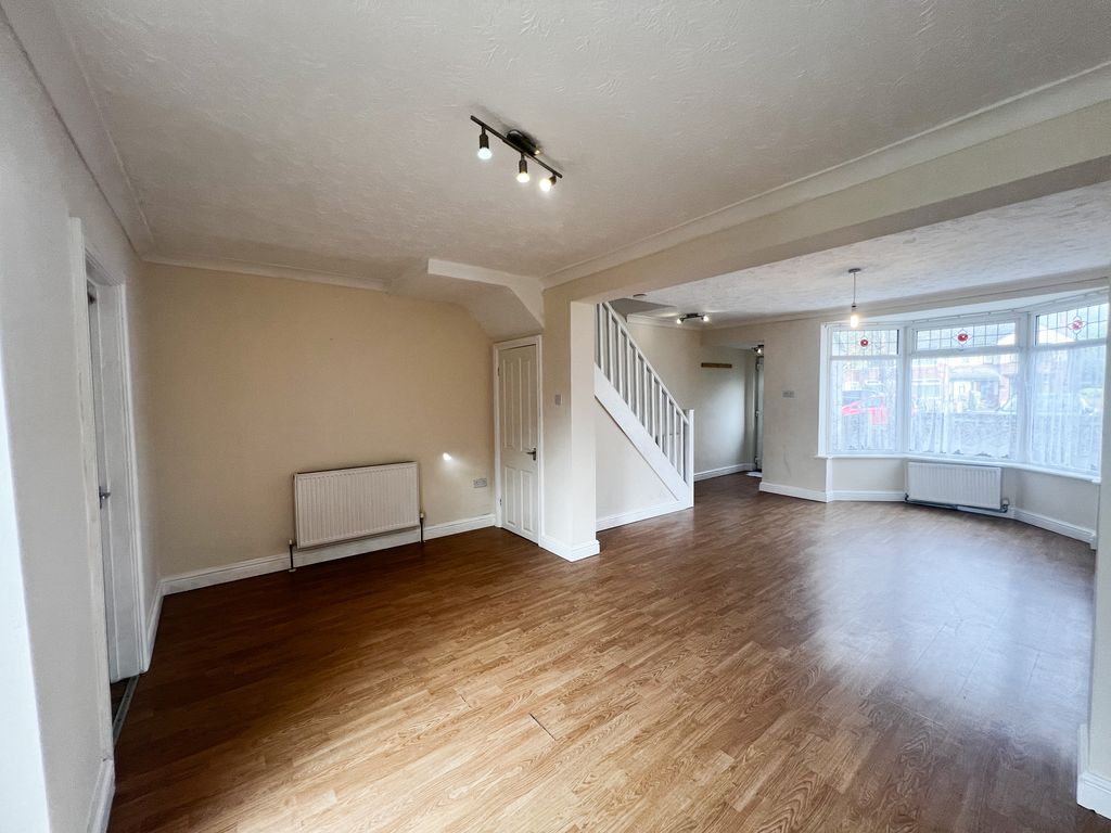 Property photo 2 of 9 Living Room