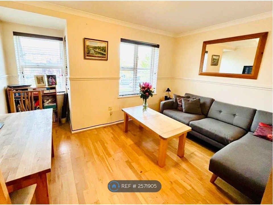 Property photo 3 of 7