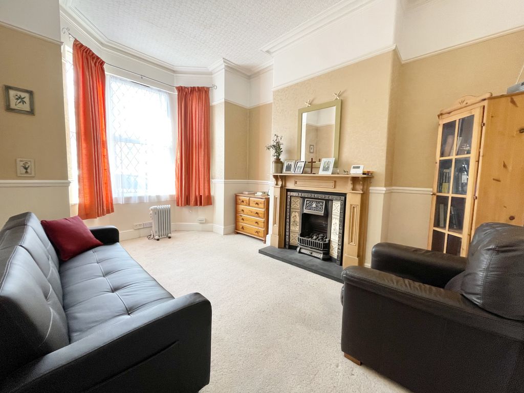 Property photo 2 of 19