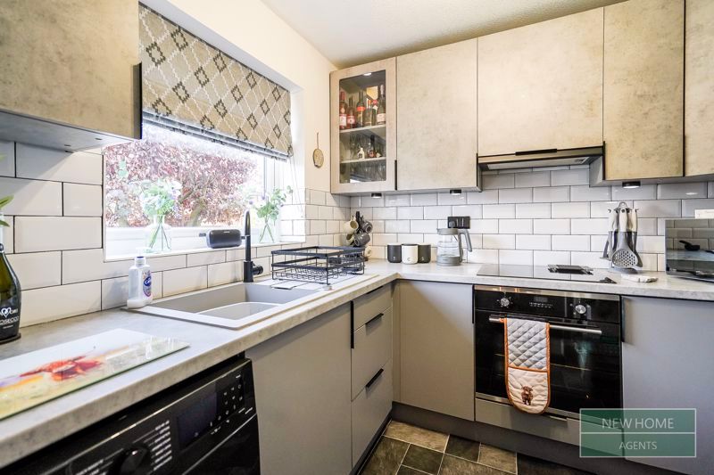 Property photo 2 of 17 Photo 1