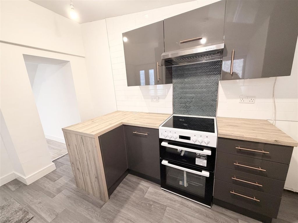 Additional image 15 of 3 bed semi-detached house to rentStation Terrace Maerdy Ferndale, Ferndale CF43