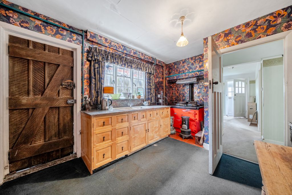 Property photo 3 of 9