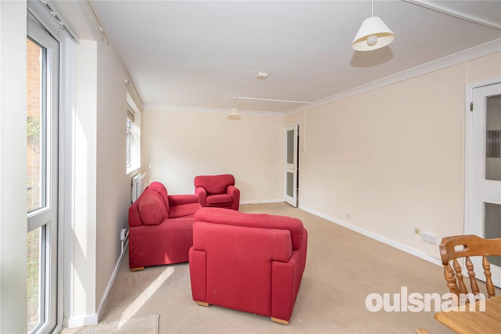 Property photo 3 of 17 Picture No. 14