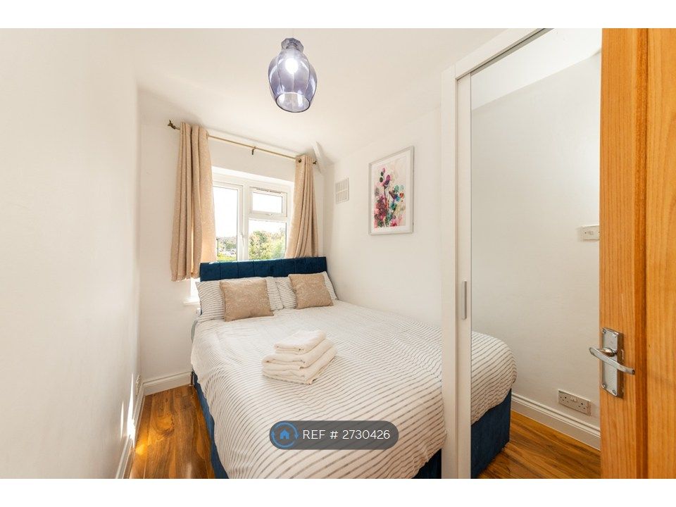 Property photo 2 of 29