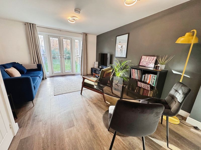 Property photo 3 of 9 Photo 7