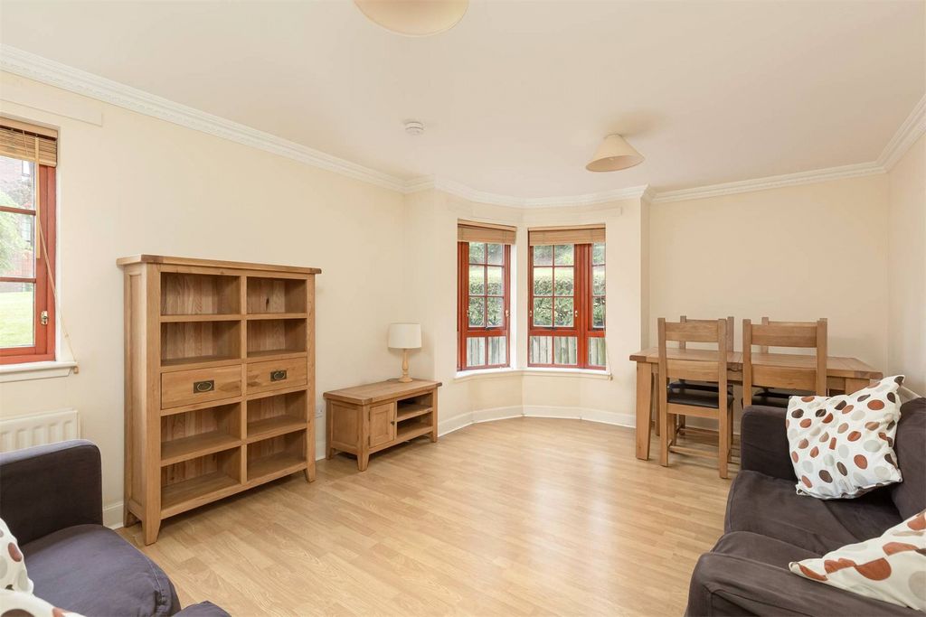 Property photo 3 of 18 Picture No. 04