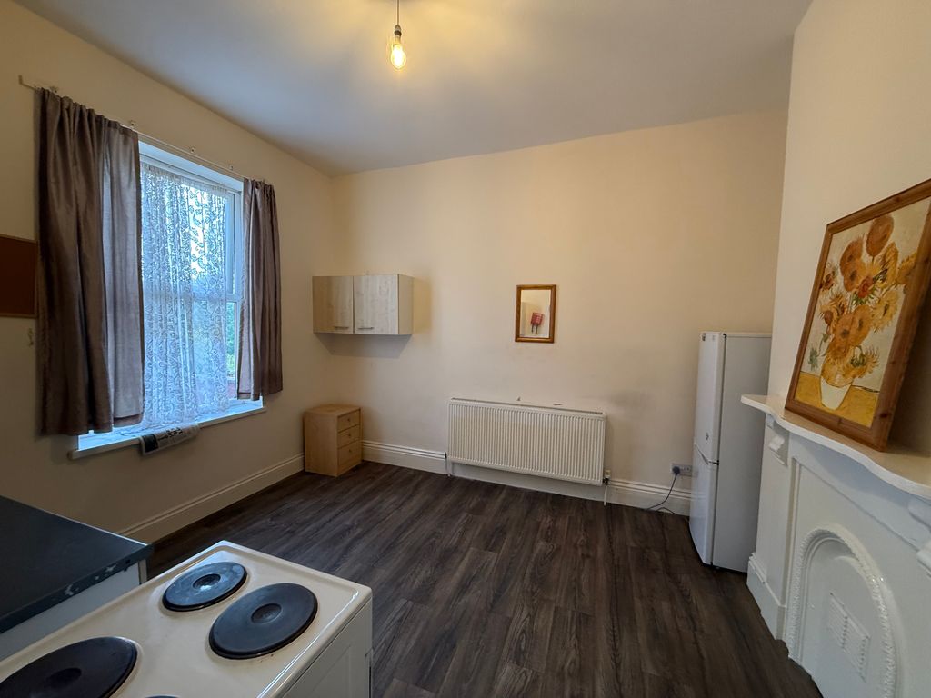 Property photo 3 of 7 Img_9859