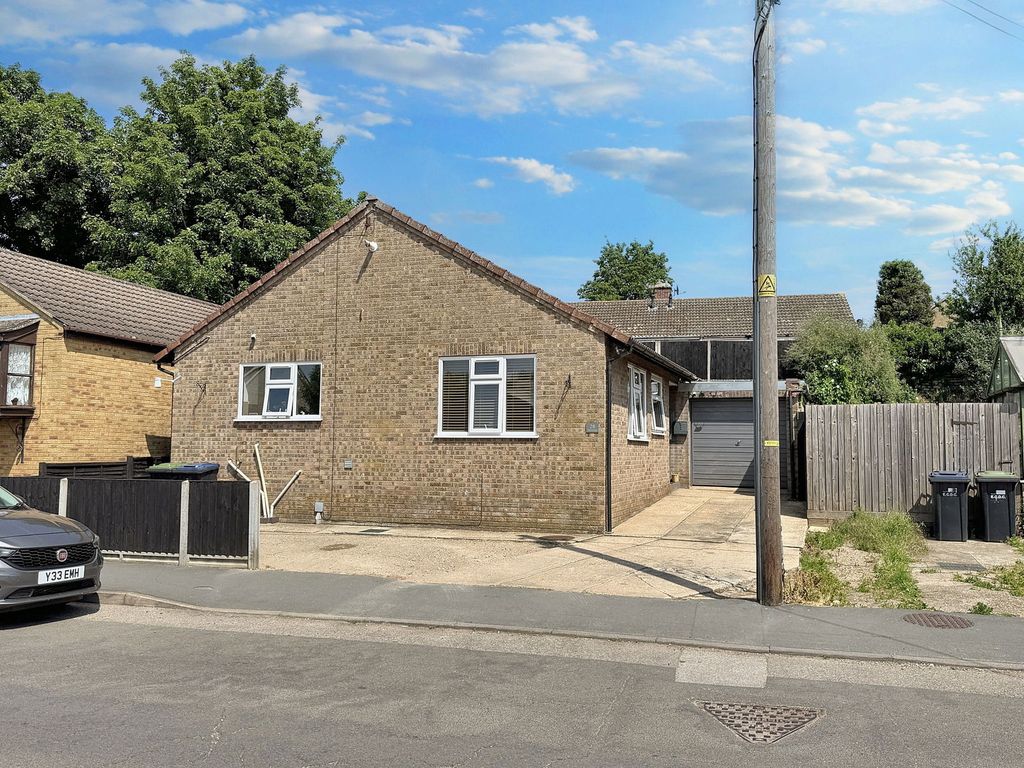 Property photo 1 of 27