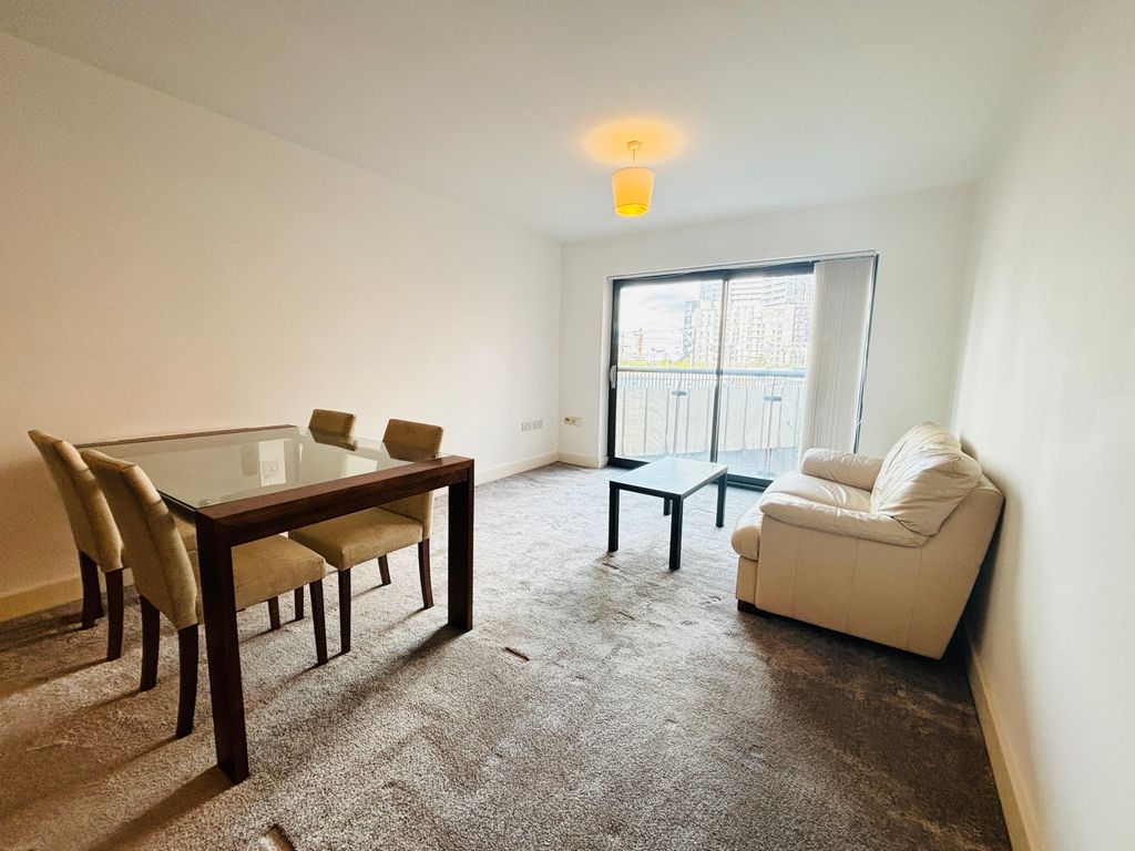 Property photo 2 of 8 Gallery