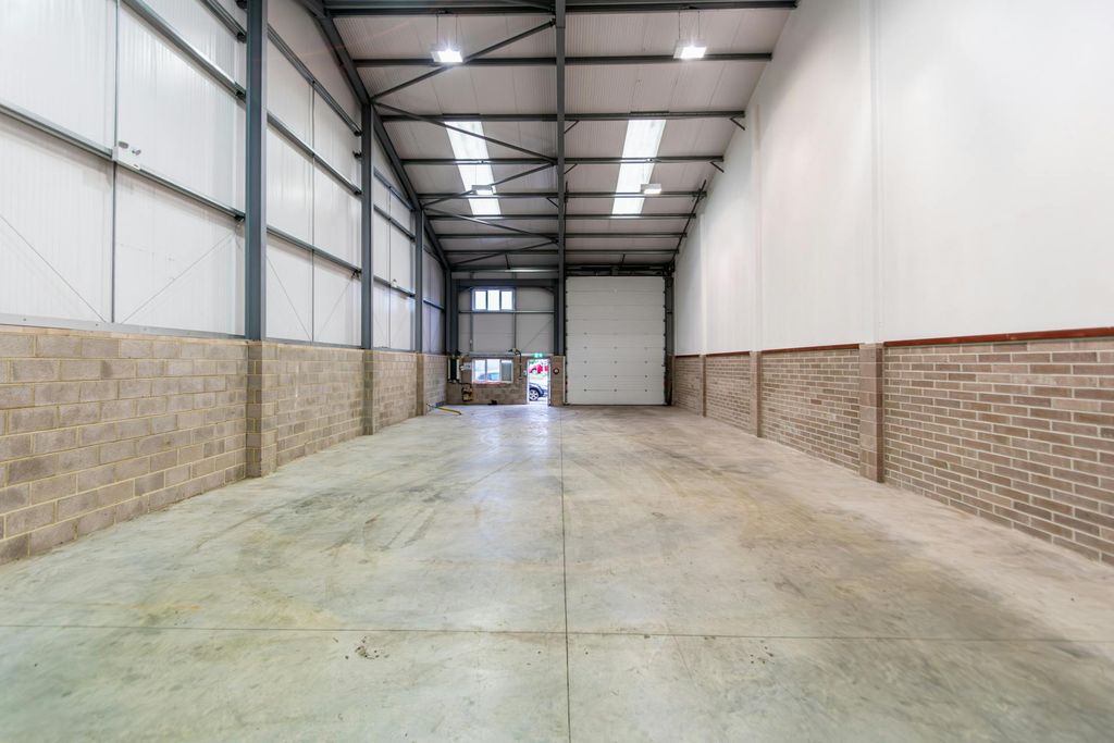 Property photo 2 of 5 6.Jpg