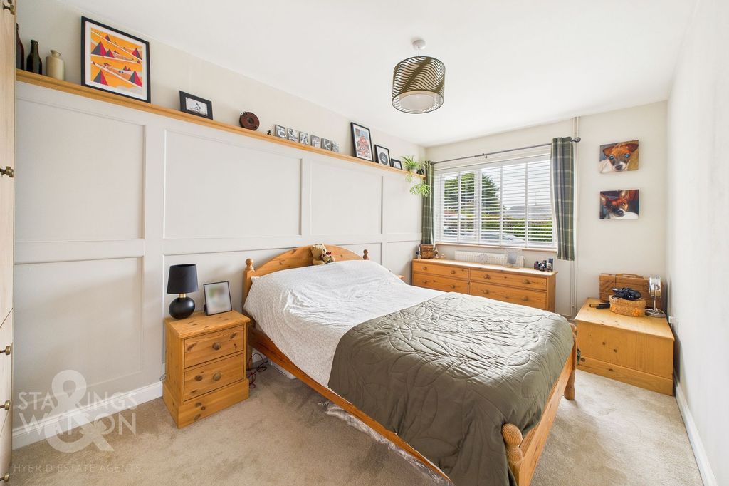 Property photo 3 of 24