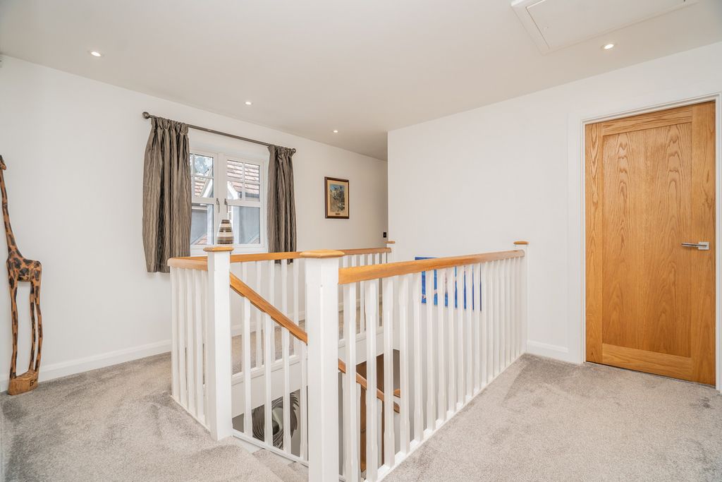 Additional image 25 of 4 bed detached house for saleCedar Court, Newport Pagnell, Milton Keynes MK14