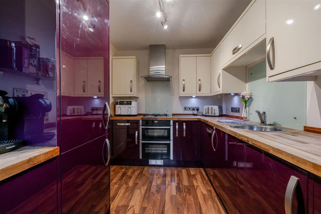 Property photo 3 of 33 Dsc08933 Copy.Jpg