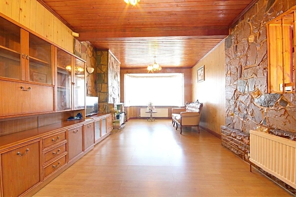 Property photo 2 of 9 Picture No. 01