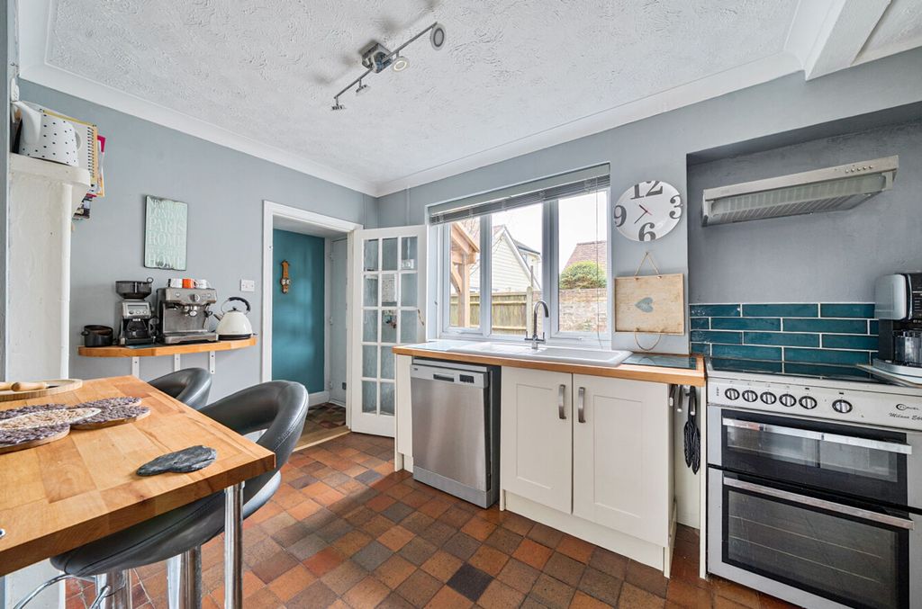 Property photo 3 of 22