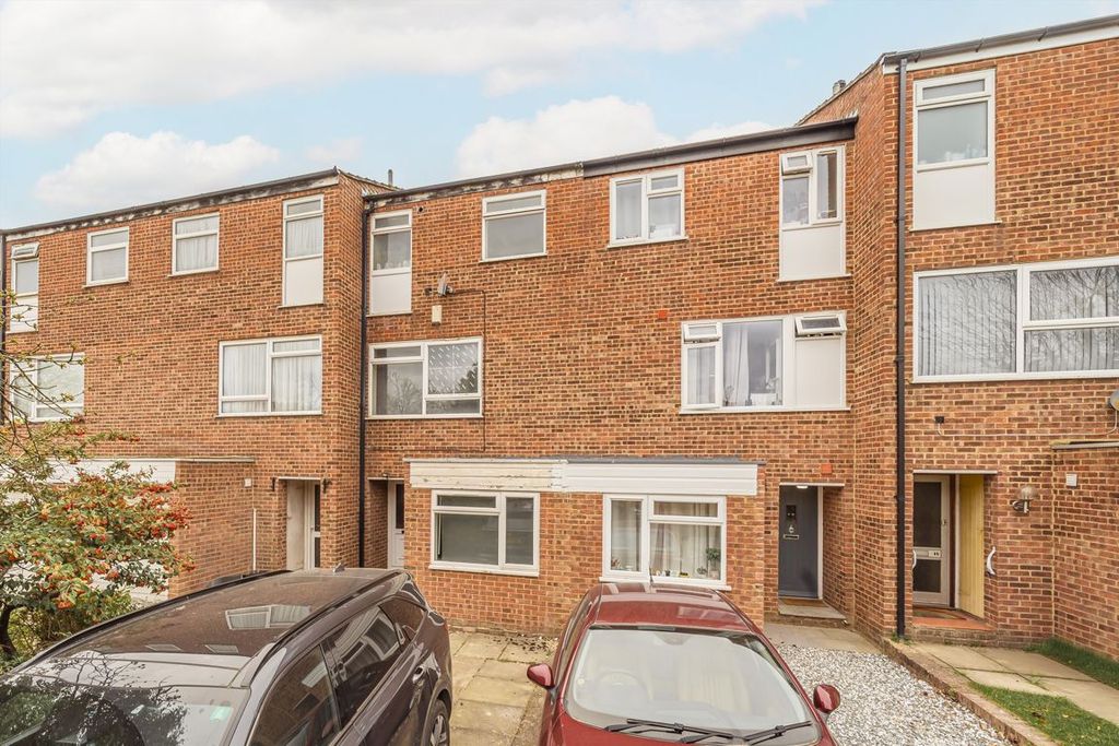 Property photo 1 of 5