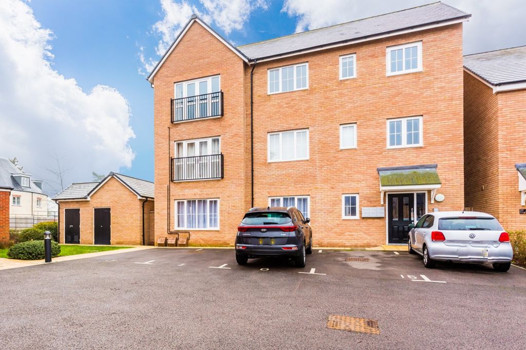 Property photo 1 of 10 Photo 10